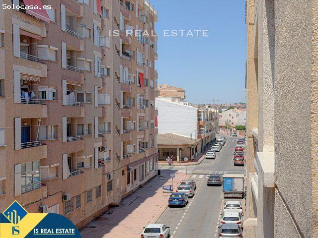 Playa de los locos! Luminoso apartamento con amplios espacios y cómoda terraza + Piscina comunitaria