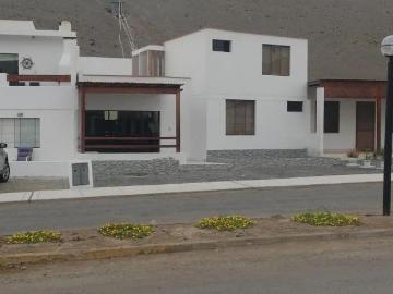 Playa Puerto Fiel La Quebrada REMATO CASA