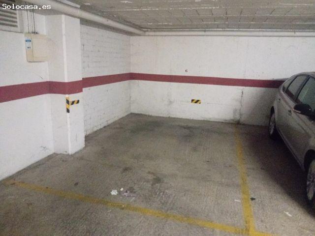PLAZA AMPLIA DE PARKING