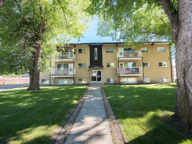 Plaza Apartments