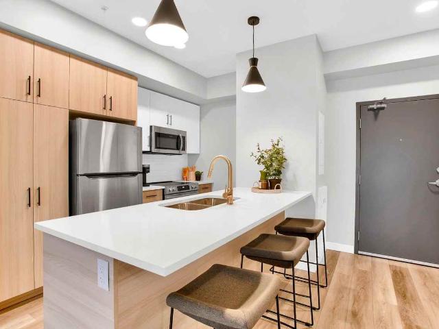 Plaza Apartments 1 Bedroom Apartment for Rent at 5055 Northland Dr Nw, Calgary, AB T2L 2M8 Brentwood