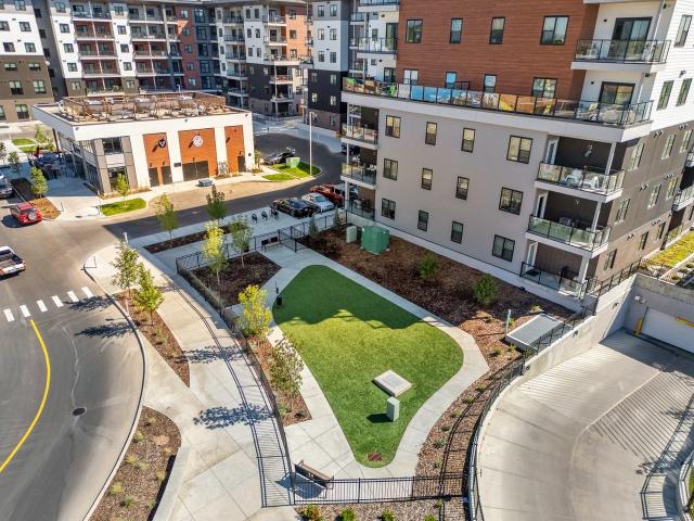 Plaza Apartments 2 Bedroom Apartment for Rent at 5055 Northland Dr Nw, Calgary, AB T2L 2M8 Brentwood