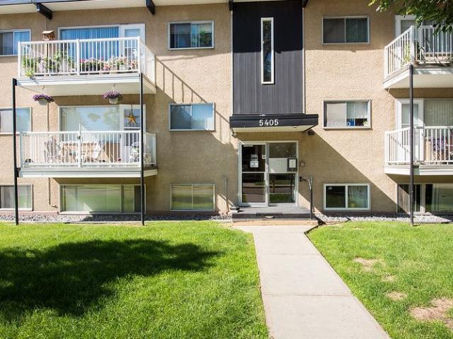 Plaza Apartments