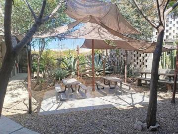 Plaza Comercial en venta en San Miguel de Allende con uso de suelo mixto
