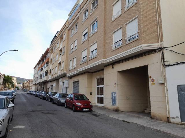 Plaza de aparcamiento cerrada en venta
