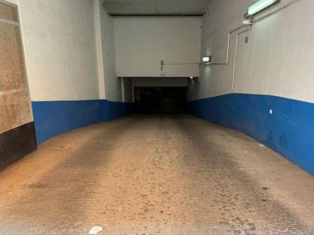 Plaza de aparcamiento a la venta