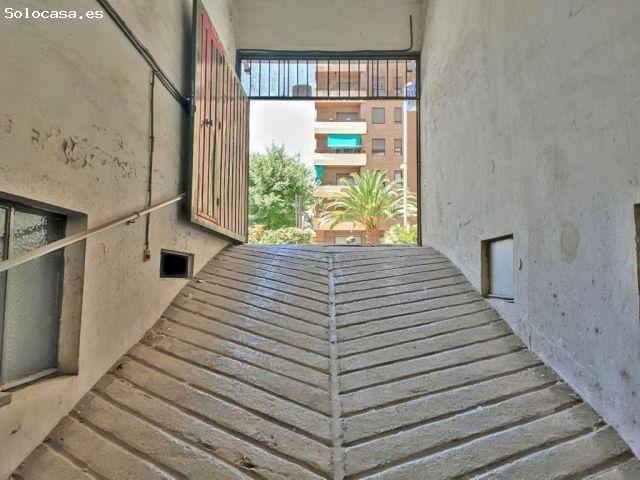 Plaza de aparcamiento en venta en Camino de Ronda