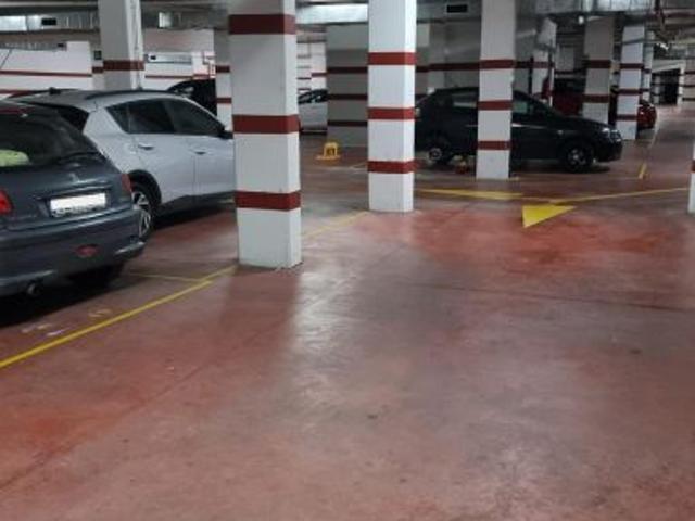 Plaza de aparcamiento en zona San Antón, Elche