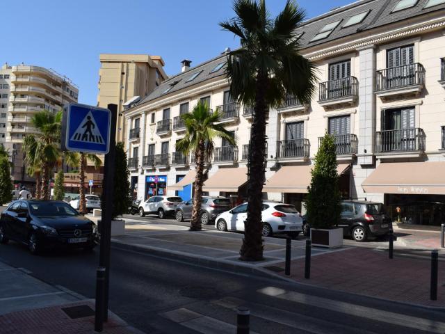 Plaza de aparcamiento for sale, 28 parking spaces in a central building in Fuengirola