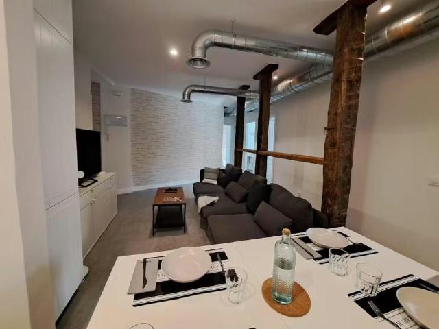 Plaza de Cascorro, Madrid, Community of Madrid 28005