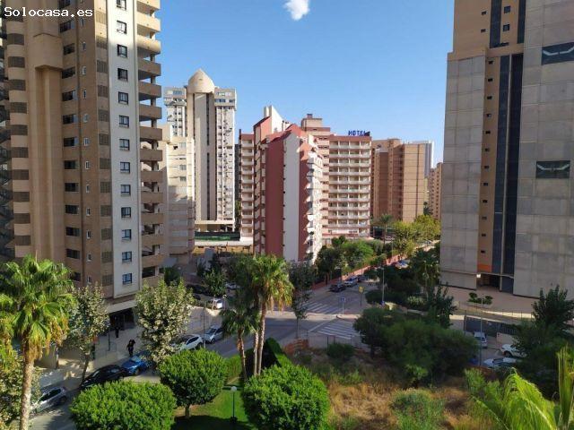 Plaza de garage privada subterranea en zona Levante