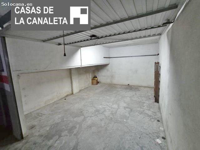 PLAZA DE GARAJE CON TRASTERO
