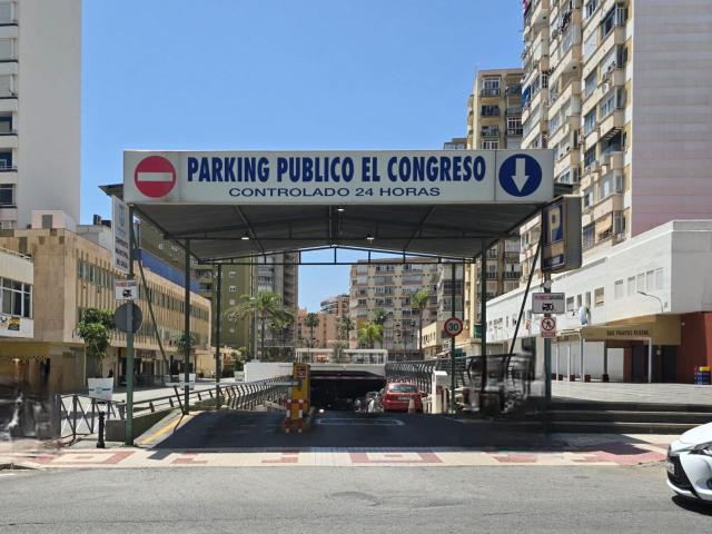 PLAZA DE GARAJE CÉNTRICA EN TORREMOLINOS