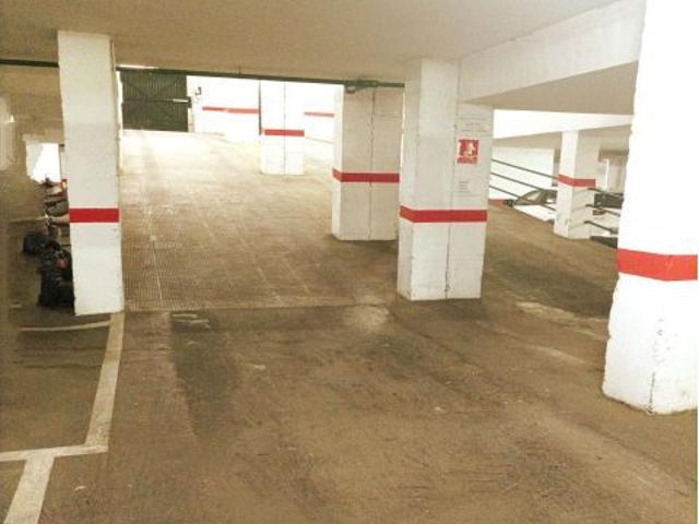 Plaza de Garaje al lado de los Ministerios Ideal para Funcionarios