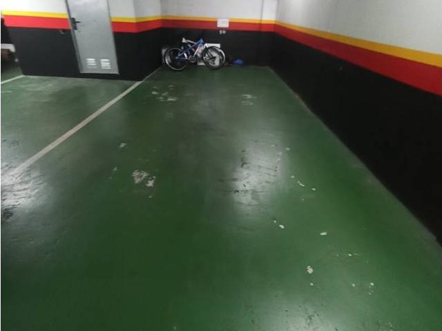 PLAZA DE GARAJE GRANDE QUE CABE UN COCHE Y UNA MOTO