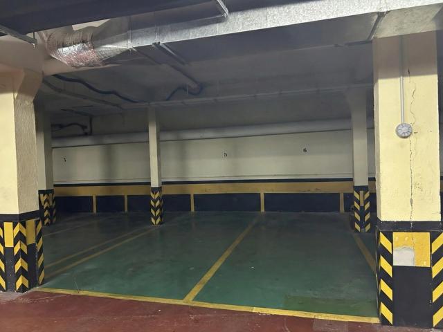 GRAN PLAZA DOBLE DE 6 METROS CON MANIOBRA PREMIUM IDEAL COCHE GRANDE + VARIAS MOTOS