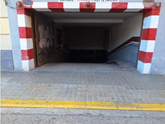 Plaza de garaje en C. Navarra