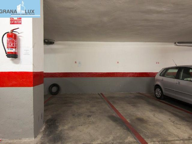 Plaza de garaje en camino de Ronda, junto Gimnasio Yo10