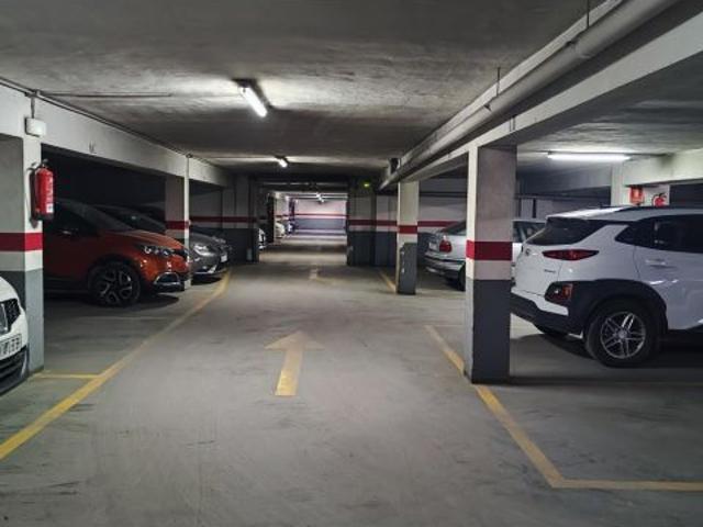 Plaza de garaje en alquiler en Calle Ingeniero Joaquín Benlloch