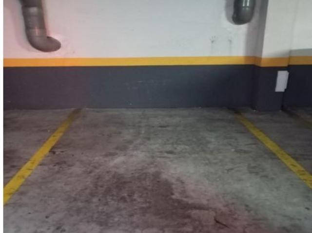 # ? *Plaza de Garaje en Alquiler en la Rochapea | 12 m2 | Excelente Ubicación | Navarra Viviendas