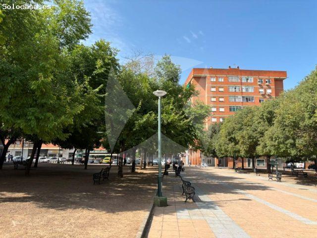 PLAZA DE GARAJE EN ALQUILER. ZONA MARÍA AUXILIADORA