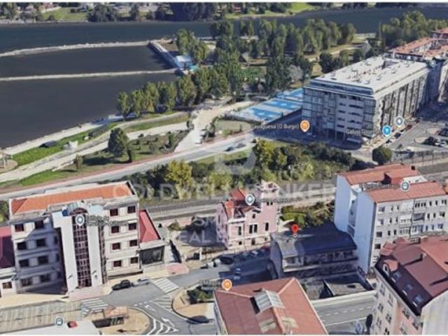 Plaza de garaje en O Burgo