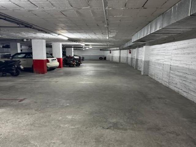 Plaza de garaje en la zona de Asdrubal