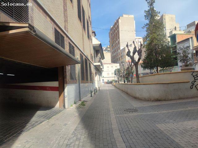 Plaza de garaje en Molina centro