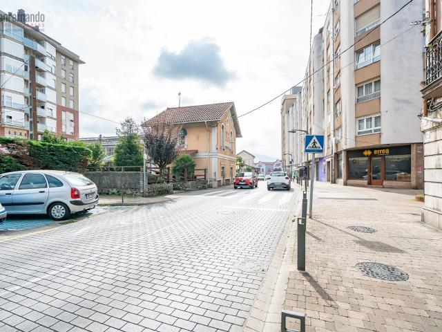 Plaza de garaje de 18 m2 en Maliaño – Oportunidad de compra