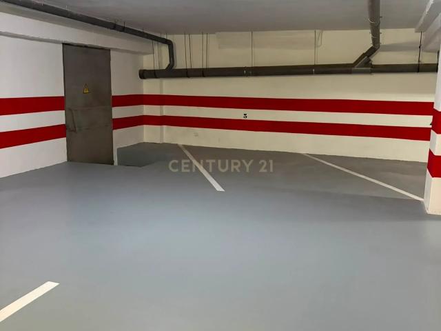 PLAZA DE GARAJE EN VENTA EN CALLE VENEZUELA