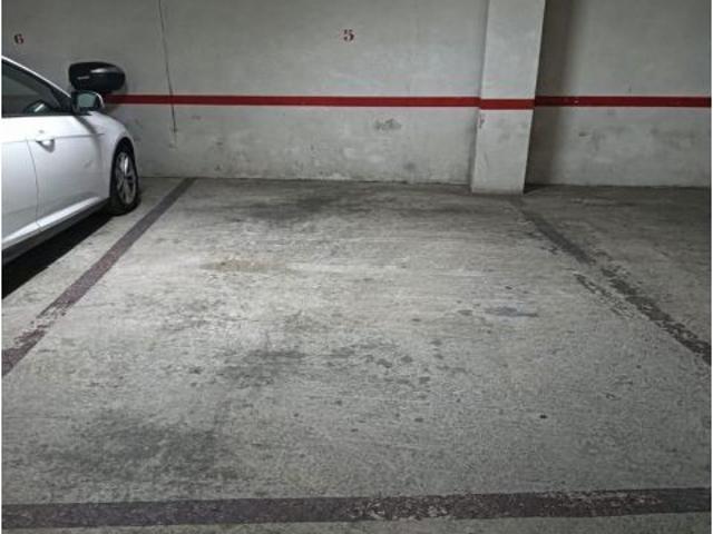 Plaza de garaje en venta junto al antiguo Hospital de Gandía – Comodidad, amplitud y excelente acces