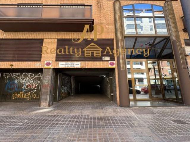 Plaza de garaje PARA moto en venta, en Calle Héroe Romeu 7, Valencia