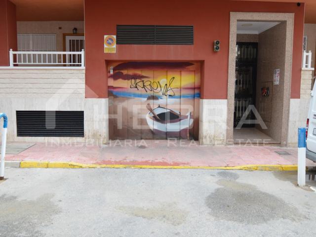 Plaza de Garaje y Trastero en Venta – Calle Ulpiano 67, Torrevieja. A 100m del paseo marítimo
