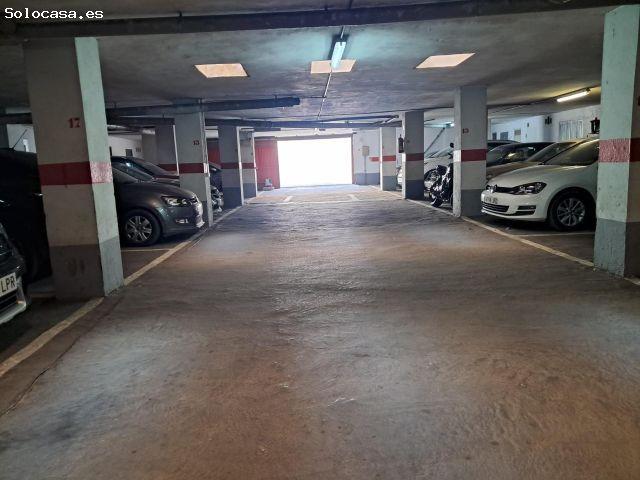 Plaza de Parking a 120 m de la playa de Poniente