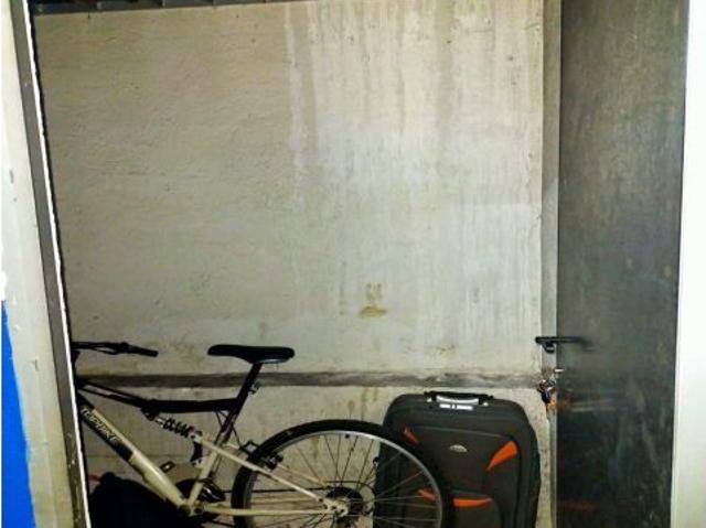 Plaza de parking amplia con trastero en Rocafonda – Mataró