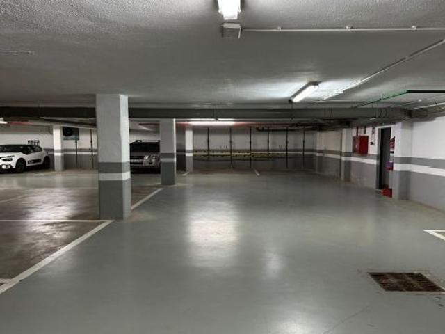 Plaza de parking cubierta a la venta en Benicasim
