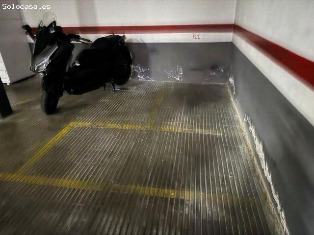 Plaza de parking de moto Lesseps