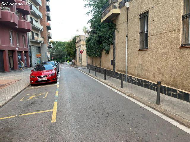 Plaza de parking de coche