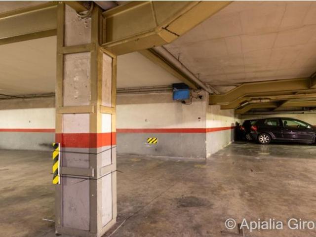 PLAZA DE PARKING EN EIXAMPLE GIRONA