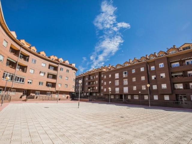 Plaza de parking en venta Ávila
