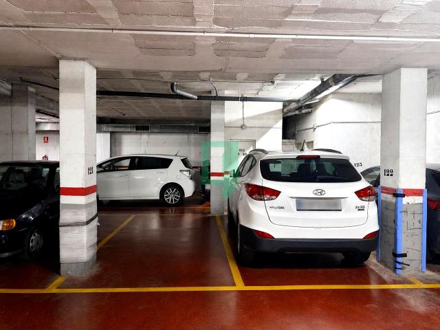 Plaza de parking en venta Badalona