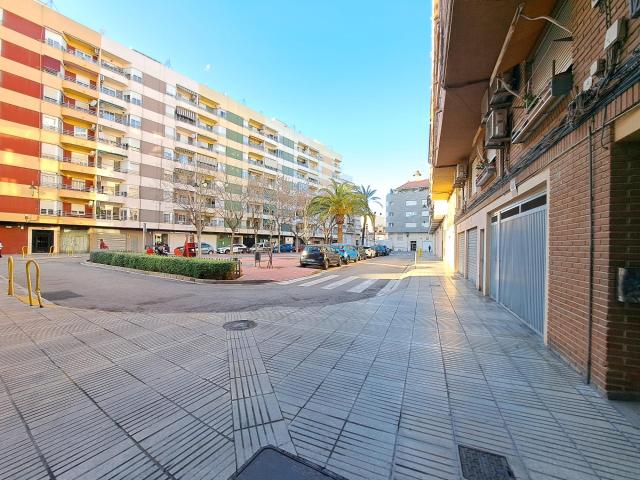 Plaza de parking en venta en Alzira Plaça Germaníes!