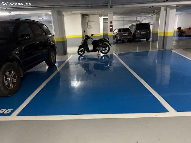 Plaza de parking en venta en la calle Pare Rodes nº 4 8