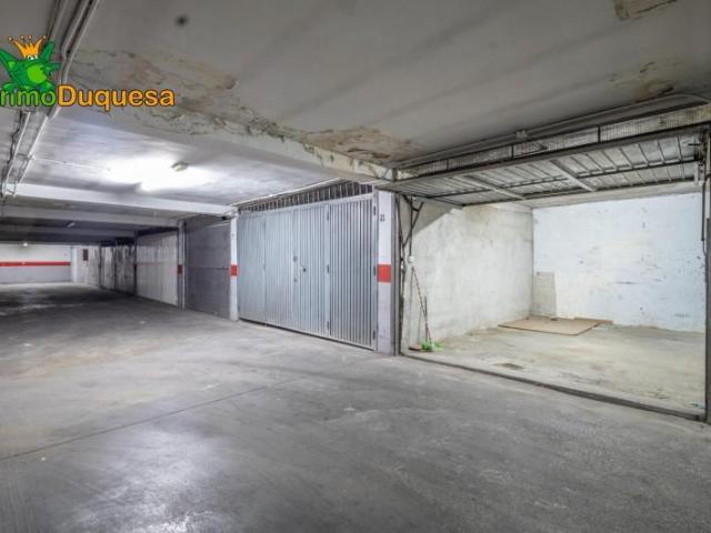 Plaza de parking en venta Granada
