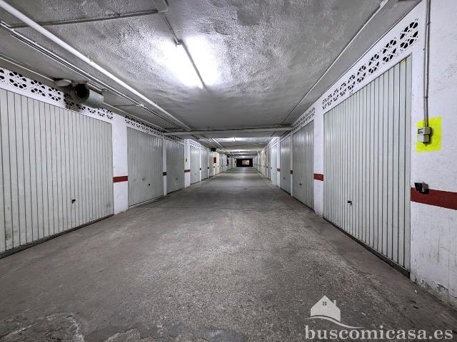 Plaza de parking en venta Linares