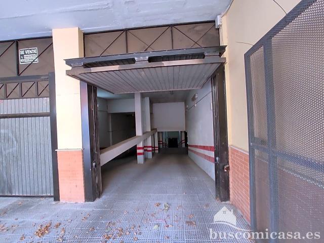 Plaza de parking en venta Linares