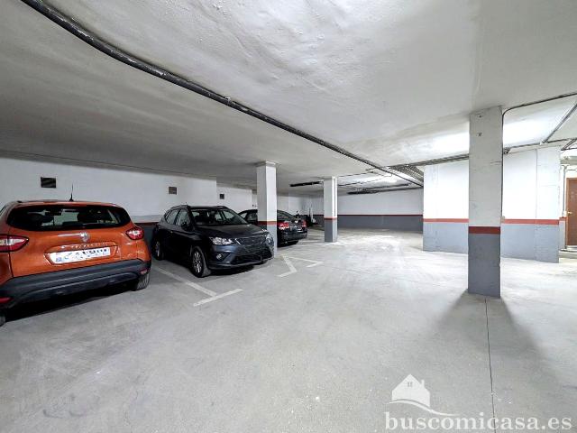 Plaza de parking en venta Linares