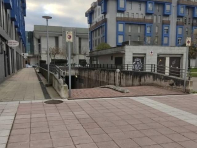 Plaza de parking en venta Santander