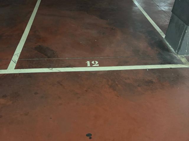 PLAZA DE PARKING PARA COCHE MEDIANO