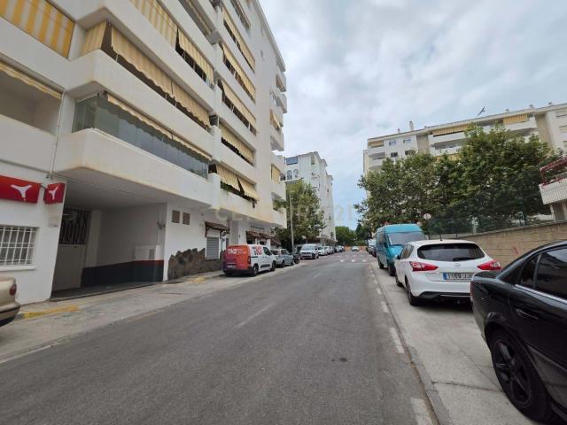 Plaza de parking recinto ferial Fuengirola Edificio Miramar